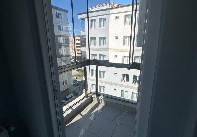 Atakum Yenimahalle'de Tramvaya Yakın, Asansörlü, Balkonlu Ferah