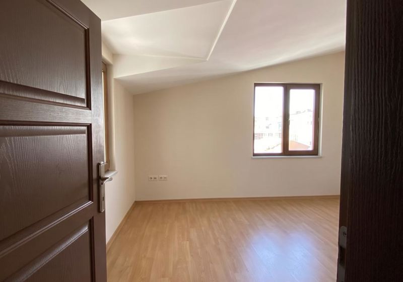 Atakum Yeni Mahallede Sahile Yakın Geniş Teraslı Dubleks Daire